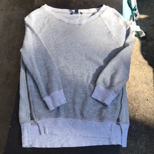 SOLD American Eagle sweatshirt gray size XS bc